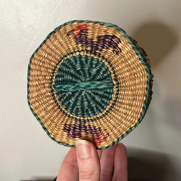Vintage Handwoven Straw Multicolor Nootka Inspired Style Small Basket with Lid - Picture 10 of 10